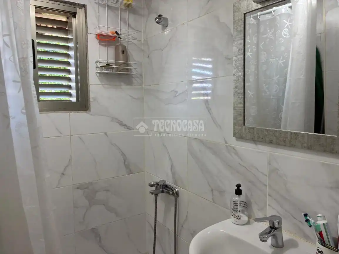 Badezimmer von Wohnung zum Verkauf in Córdoba
