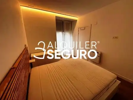 Habitación de Piso de alquiler en Vitoria - Gasteiz con Calefacción y Amueblado