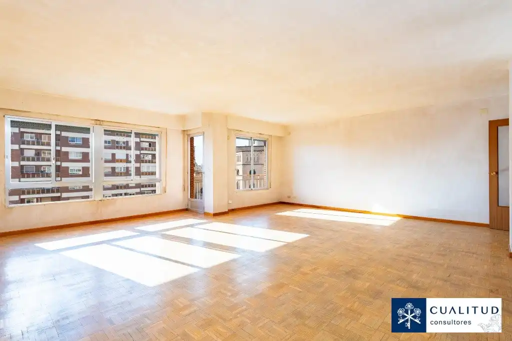 Sala de estar de Piso en venta en Castellón de la Plana / Castelló de la Plana con Balcón
