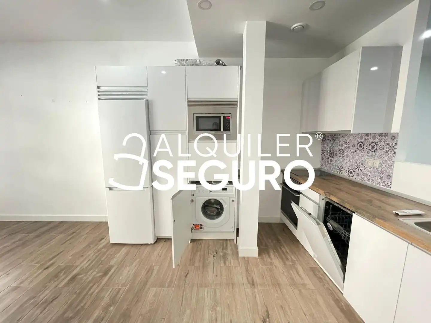Kitchen of Study for rent in Madrid  with Air Conditioner and Heating
