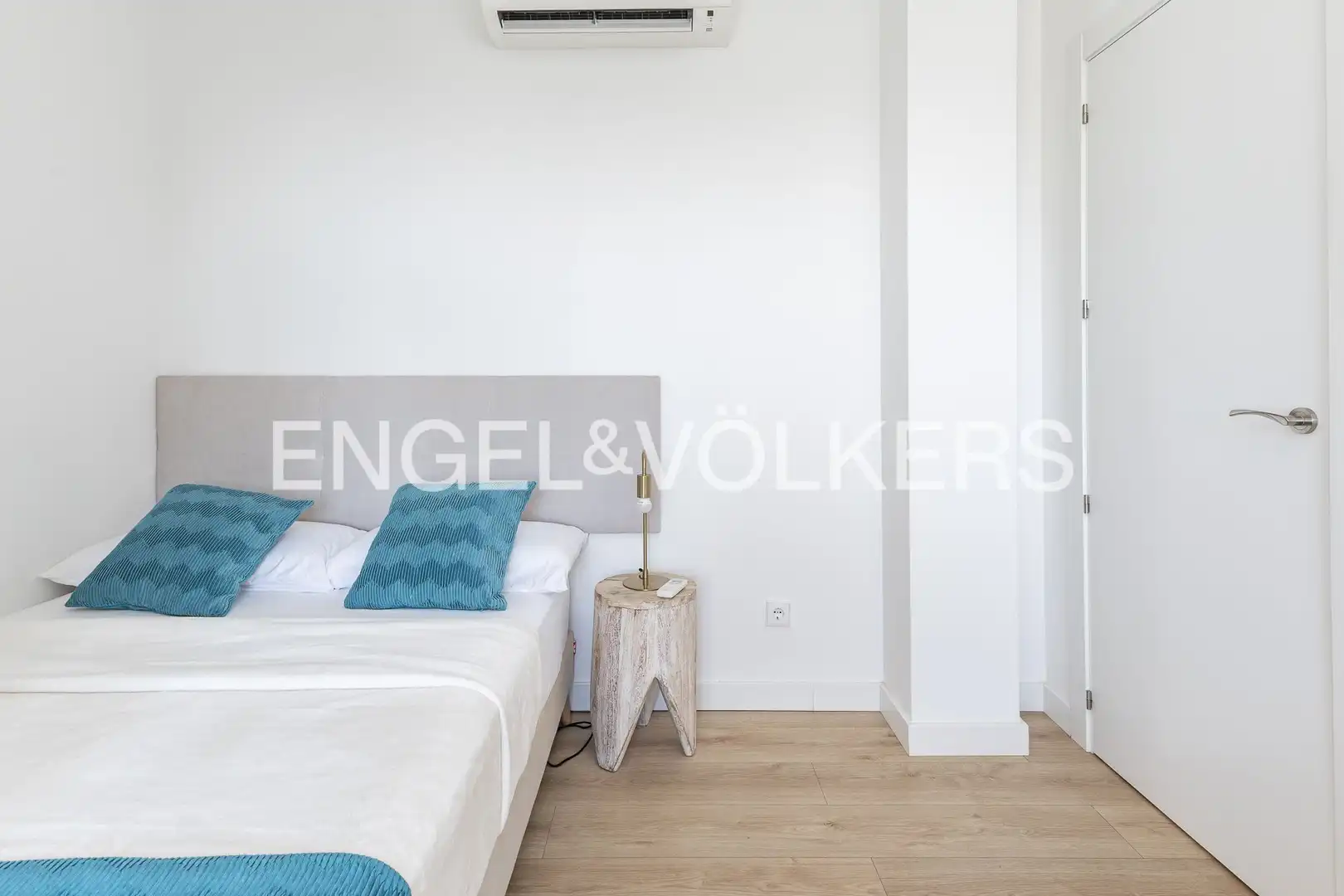 Habitación de Piso en venta en Sant Adrià de Besòs con Aire acondicionado, Calefacción y Parquet