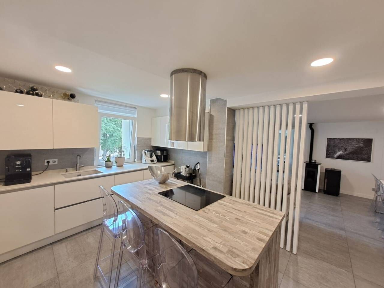 Kitchen of Flat for sale in Burgos Capital  with Heating, Parquet flooring and Storage room