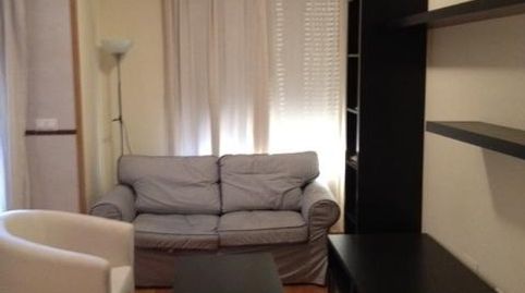 Foto 2 de Apartamento de alquiler en Ensanche - Franciscanos, Albacete Capital