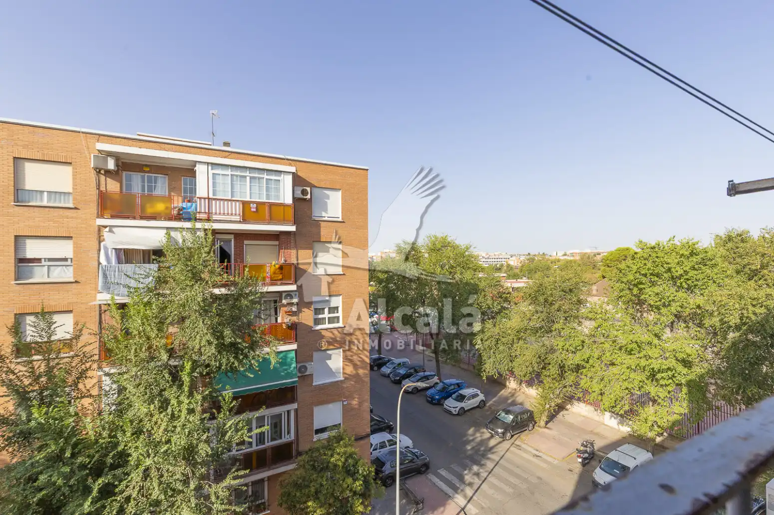 Vista exterior de Pis en venda en Alcalá de Henares amb Aire condicionat, Calefacció i Terrassa