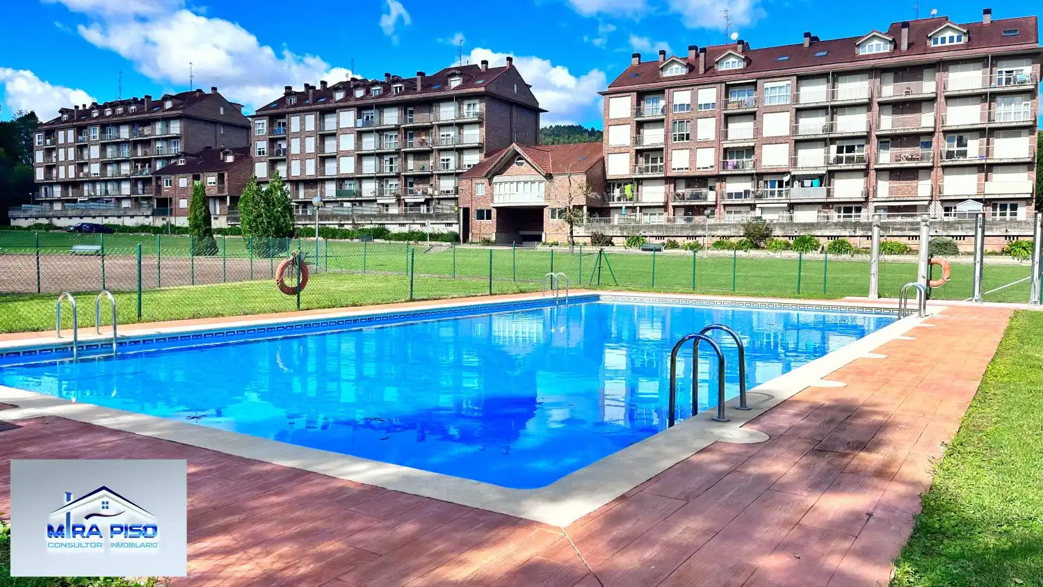 Piscina de Planta baja en venta en Hazas de Cesto con Calefacción y Terraza