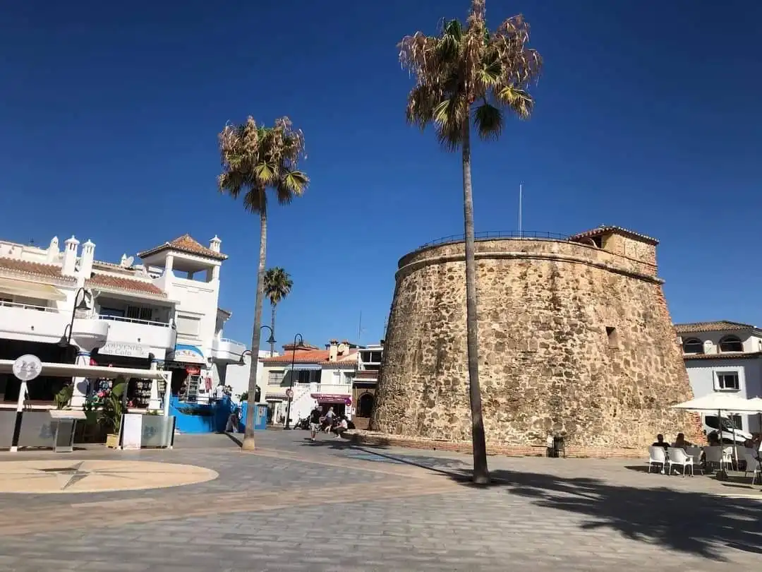 Apartamento en venta en Calle NOGAL-COSMOPOLIS, El Faro de Calaburra - Chaparral