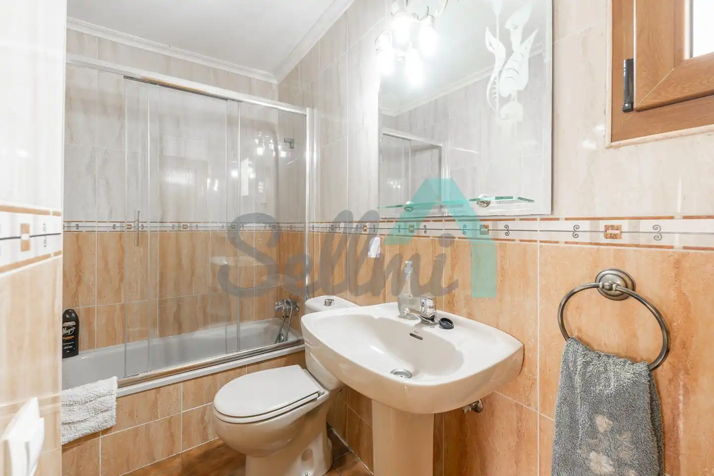 Baño de Dúplex en venta en Boal con Parquet y Trastero