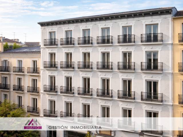 Piso en Venta en Calle de Manuela Malasaña, 16 en Universidad - Malasaña