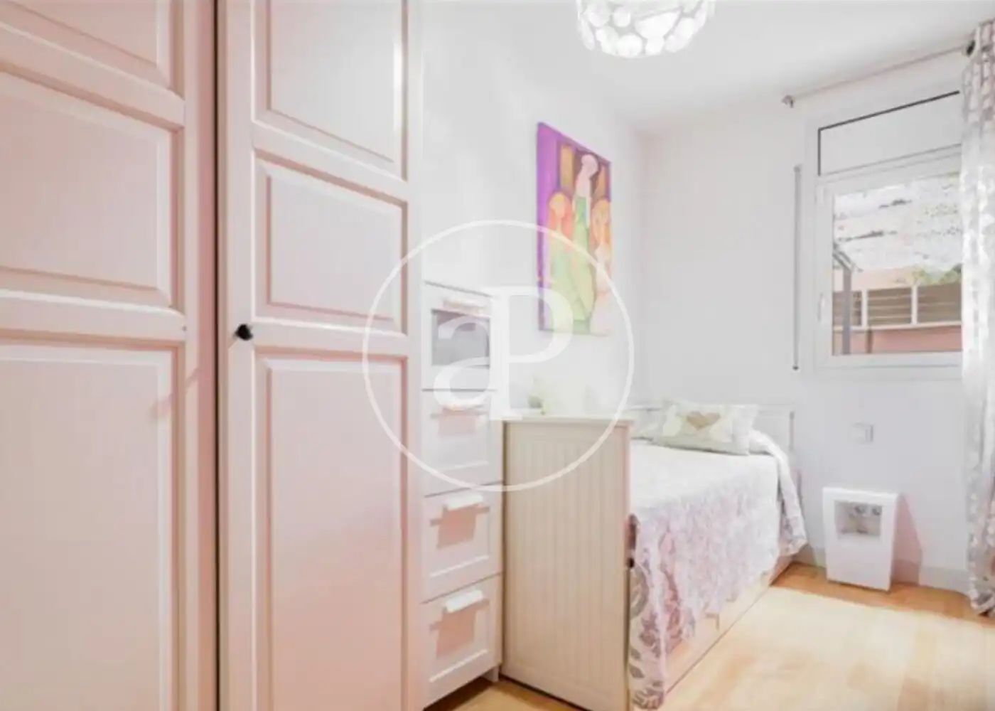 Schlafzimmer von Wohnung zum Verkauf in Barcelona mit Klimaanlage, Heizung und Privatgarten