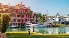 Vista exterior de Edifici en venda en Los Barrios amb Alarma