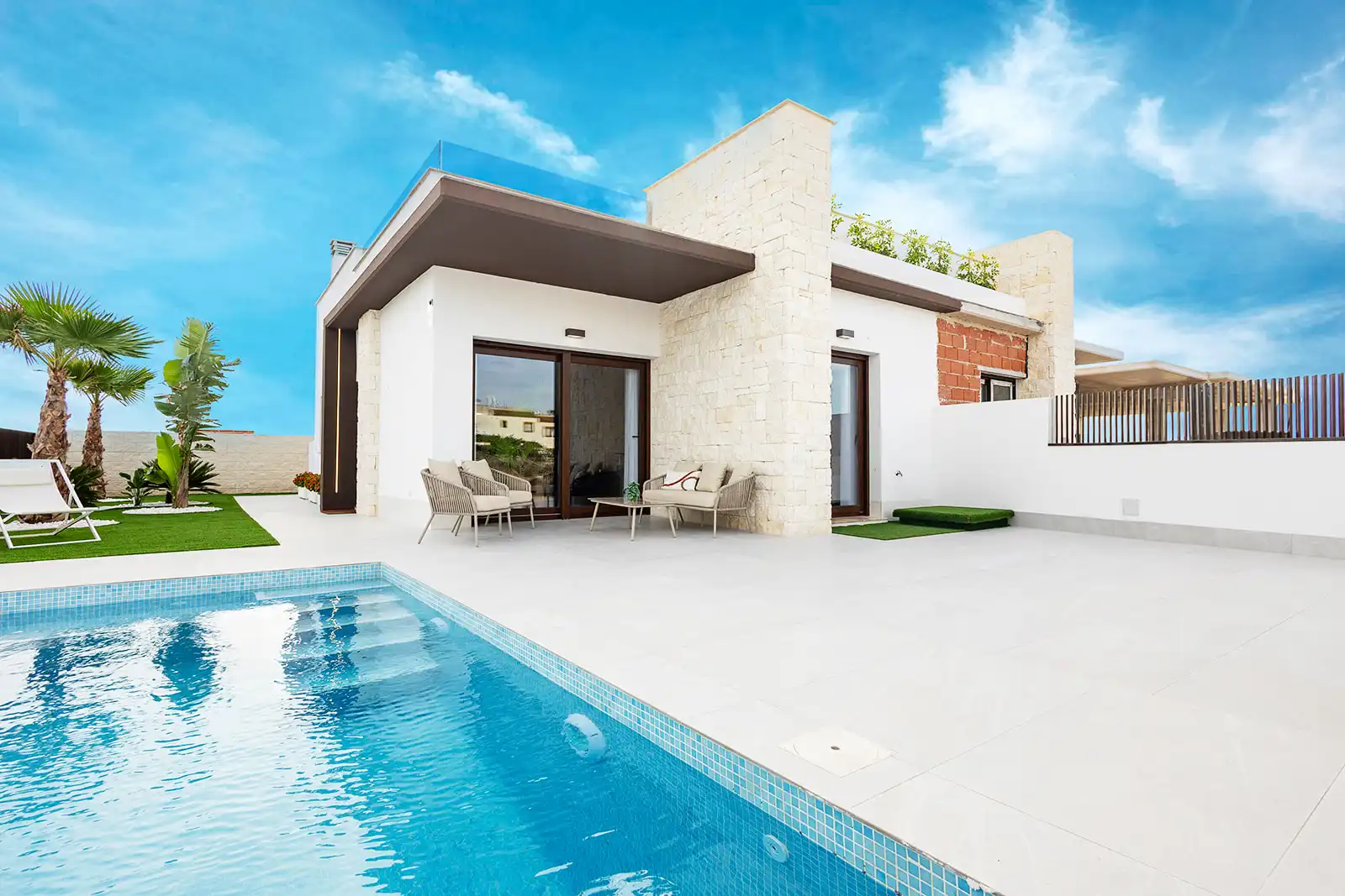 Piscina de Casa adosada en venta en Orihuela con Calefacción y Terraza
