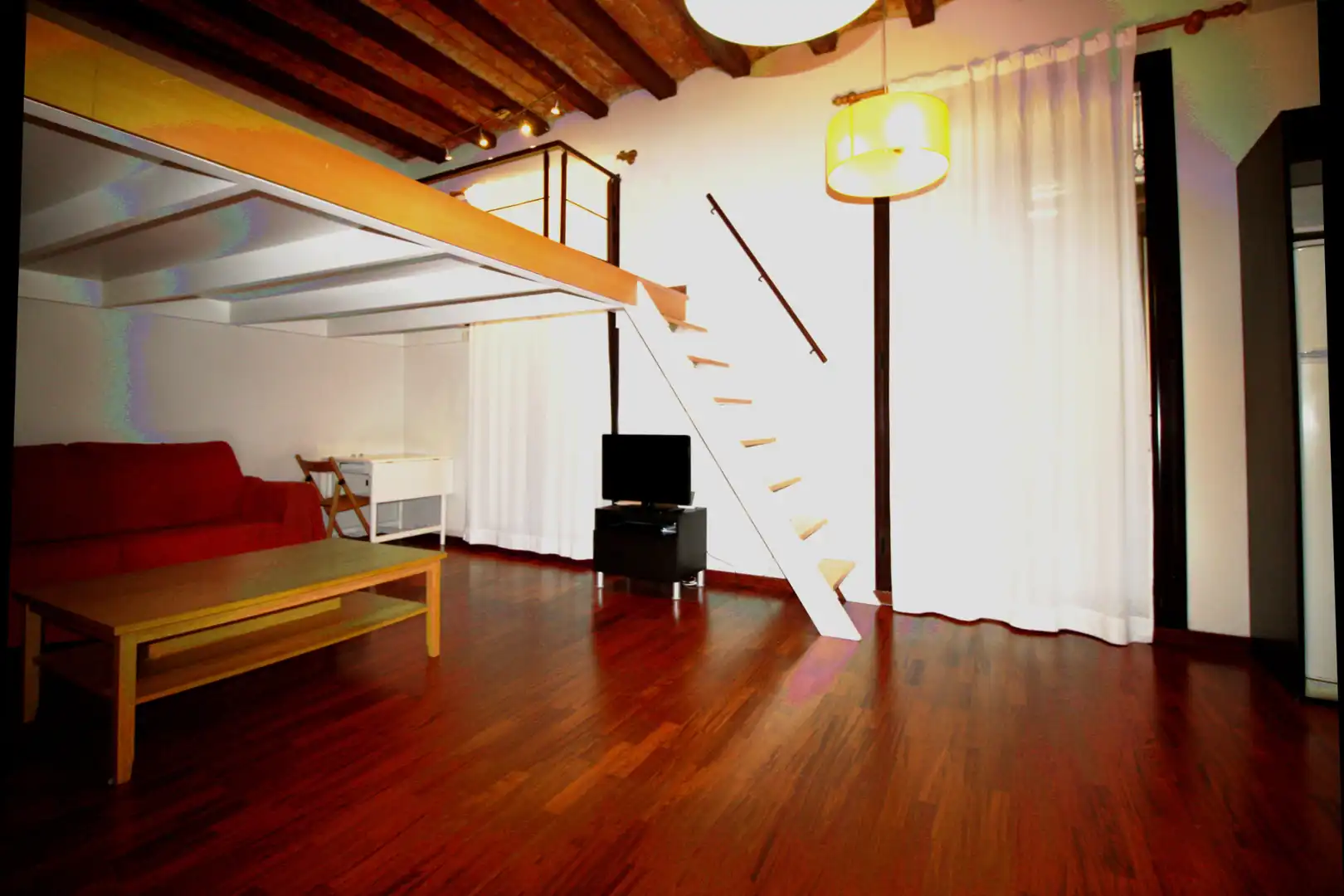 Wohnzimmer von Wohnung zum Verkauf in Barcelona mit Klimaanlage, Heizung und Parkett