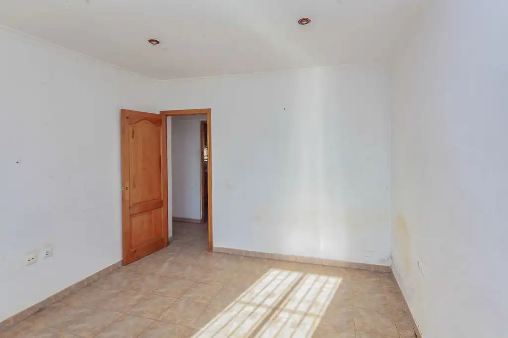 Houses for sale in Montroi / Montroy, Valencia