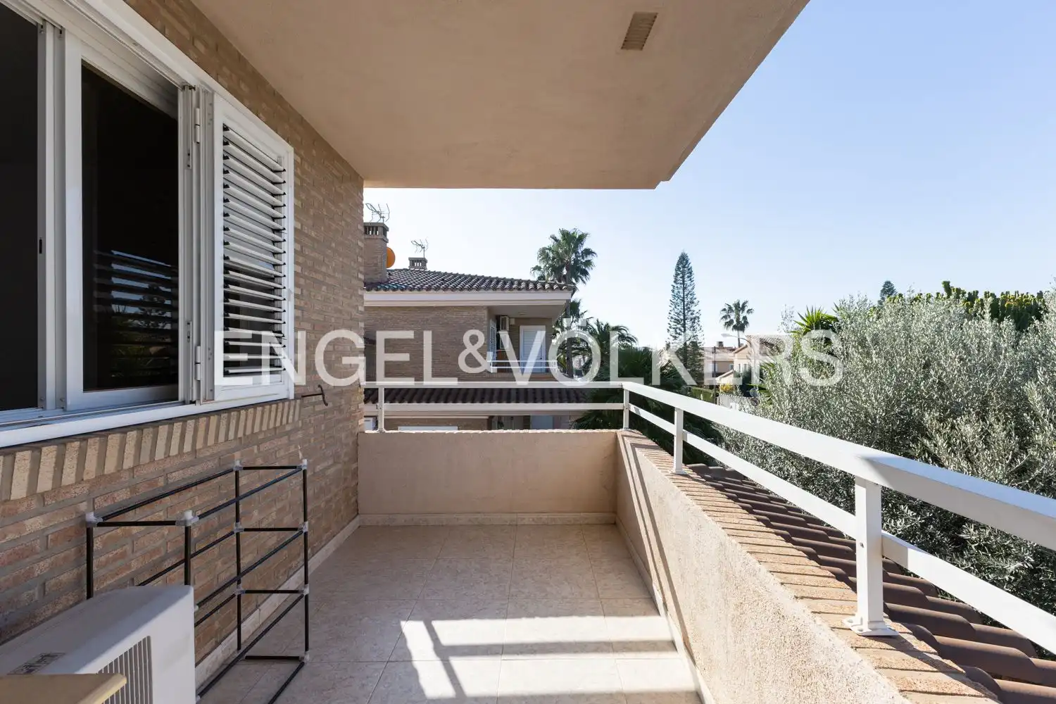 Terraza de Casa o chalet de alquiler en Benicasim / Benicàssim con Aire acondicionado, Calefacción y Jardín privado