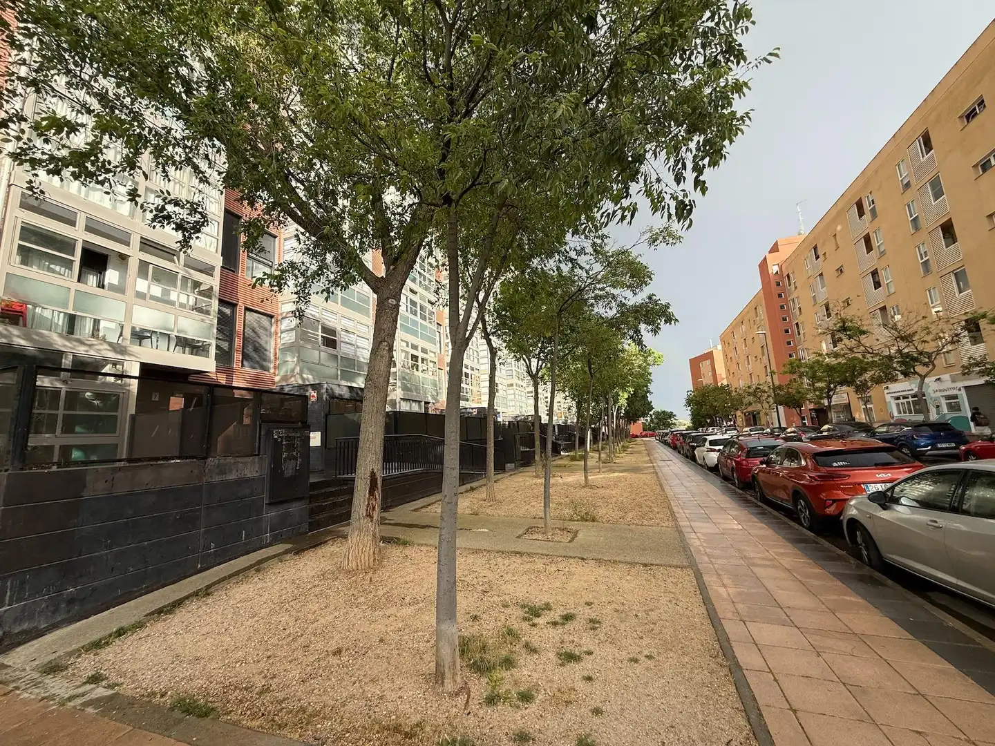 Außenansicht von Garage zum Verkauf in Zaragoza