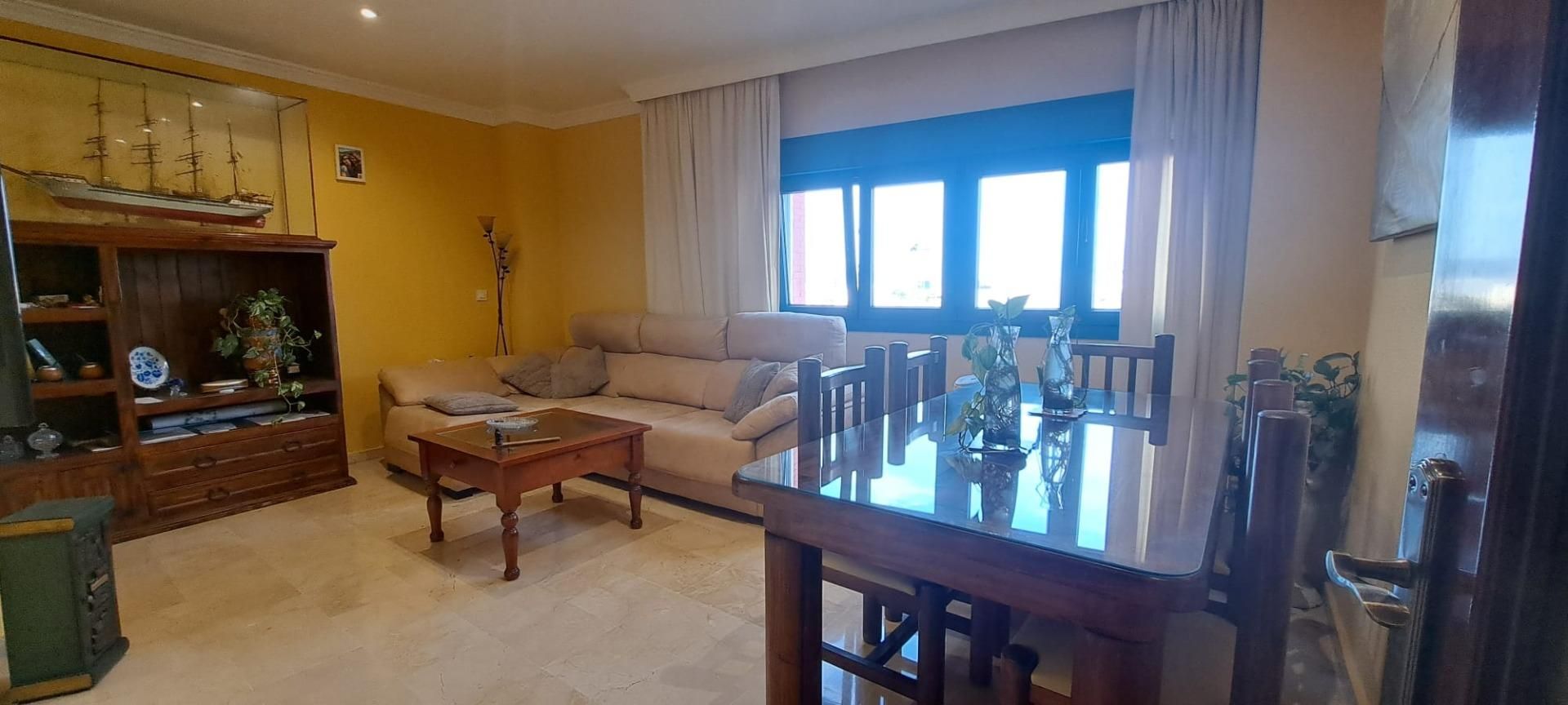 Living room of Flat for sale in Algeciras