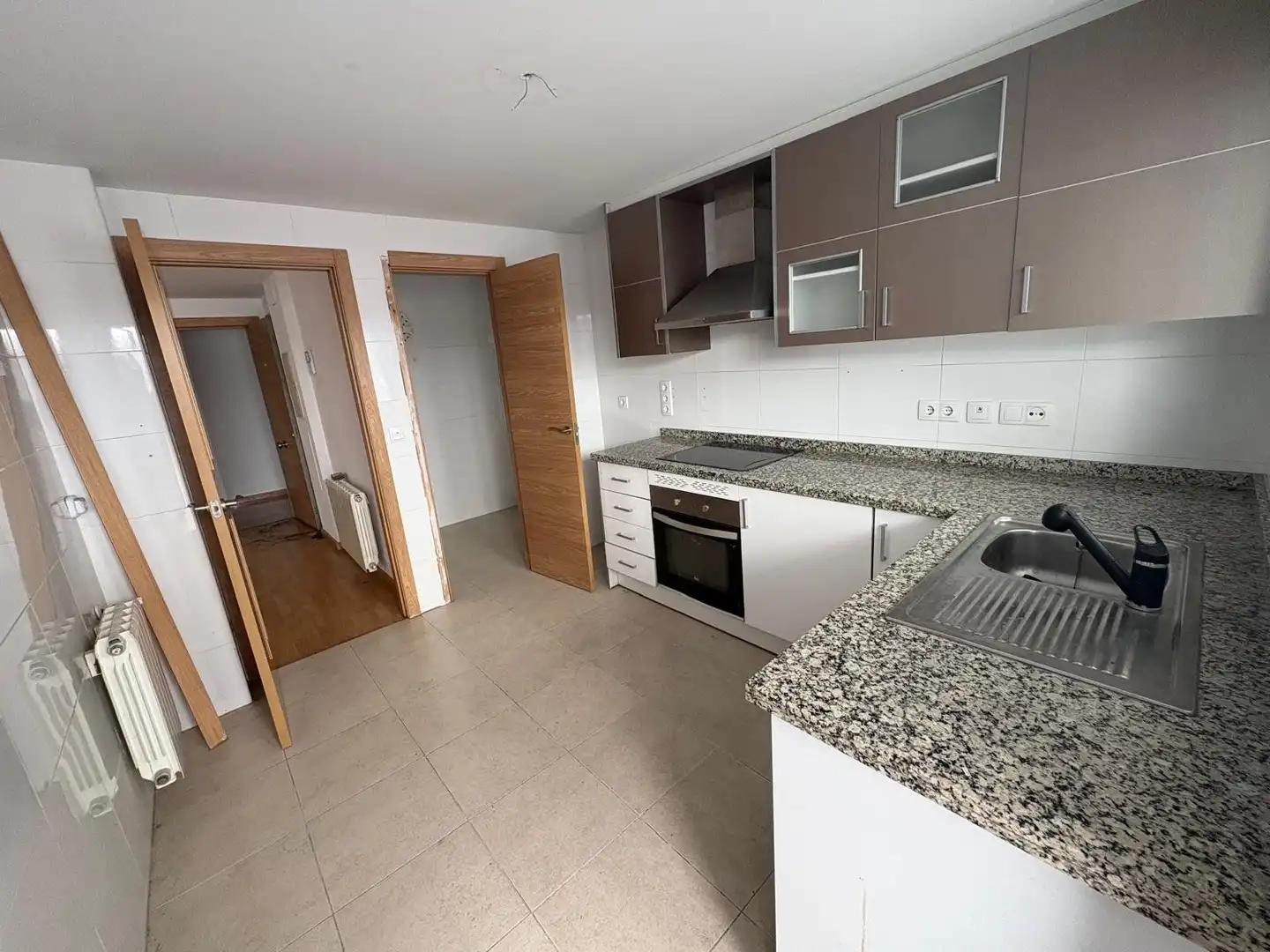 Cocina de Piso en venta en Tavernes de la Valldigna con Alarma