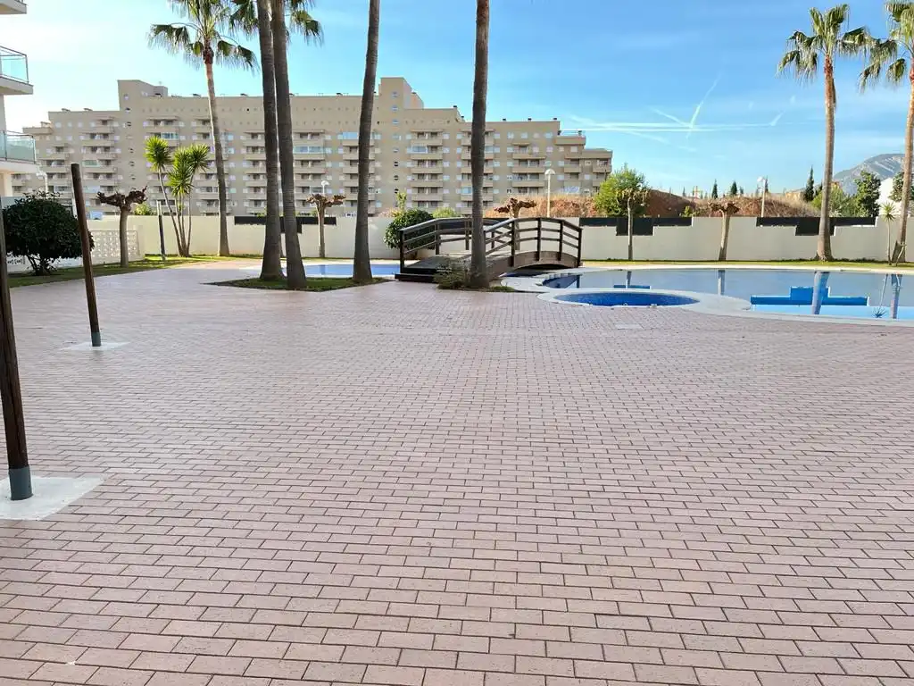 Piscina de Dúplex en venta en Oropesa del Mar / Orpesa con Aire acondicionado, Calefacción y Terraza