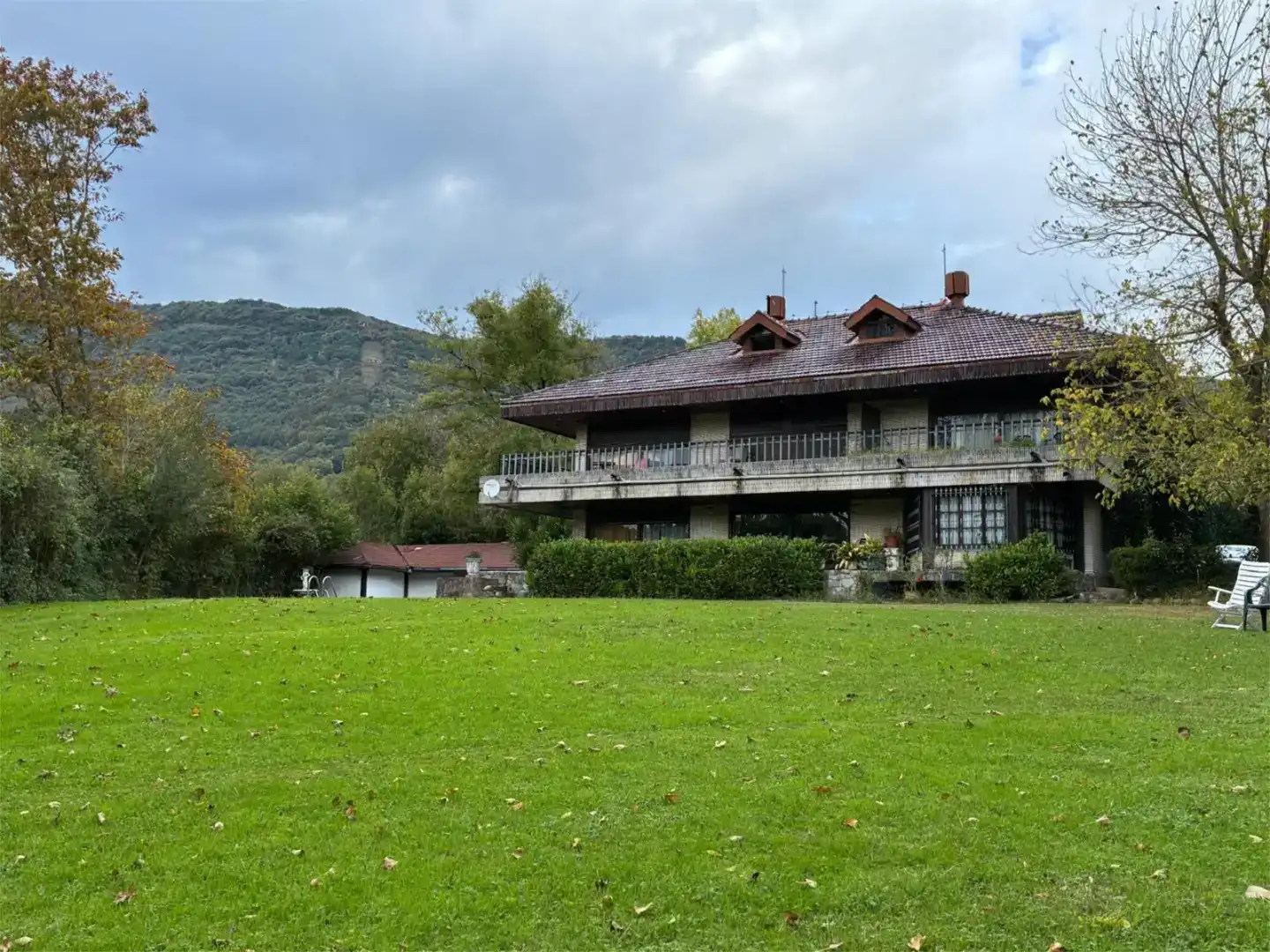 Vista exterior de Casa o xalet per a compartir en Hondarribia amb Jardí privat, Parquet i Moblat