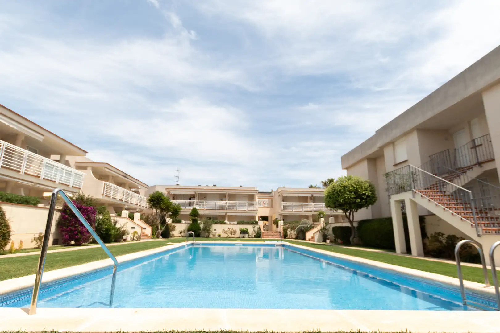 Swimming pool of Storage room for sale in Vinaròs