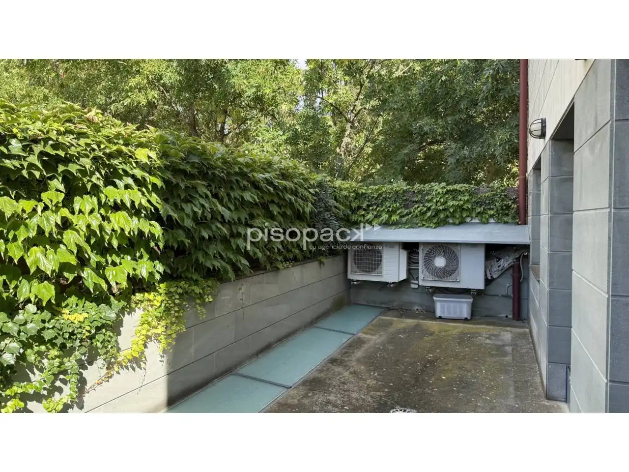 Vista exterior de Casa o xalet en venda en Tafalla amb Aire condicionat, Calefacció i Jardí privat