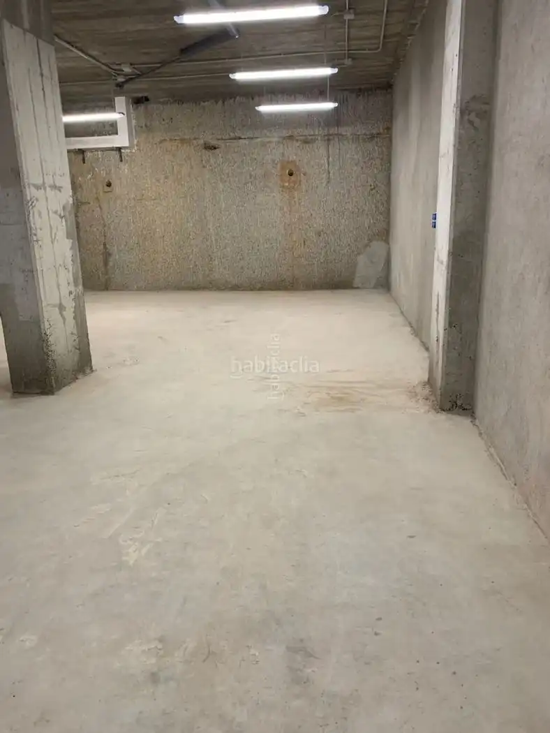 Local comercial en alquiler en BV-2249 45