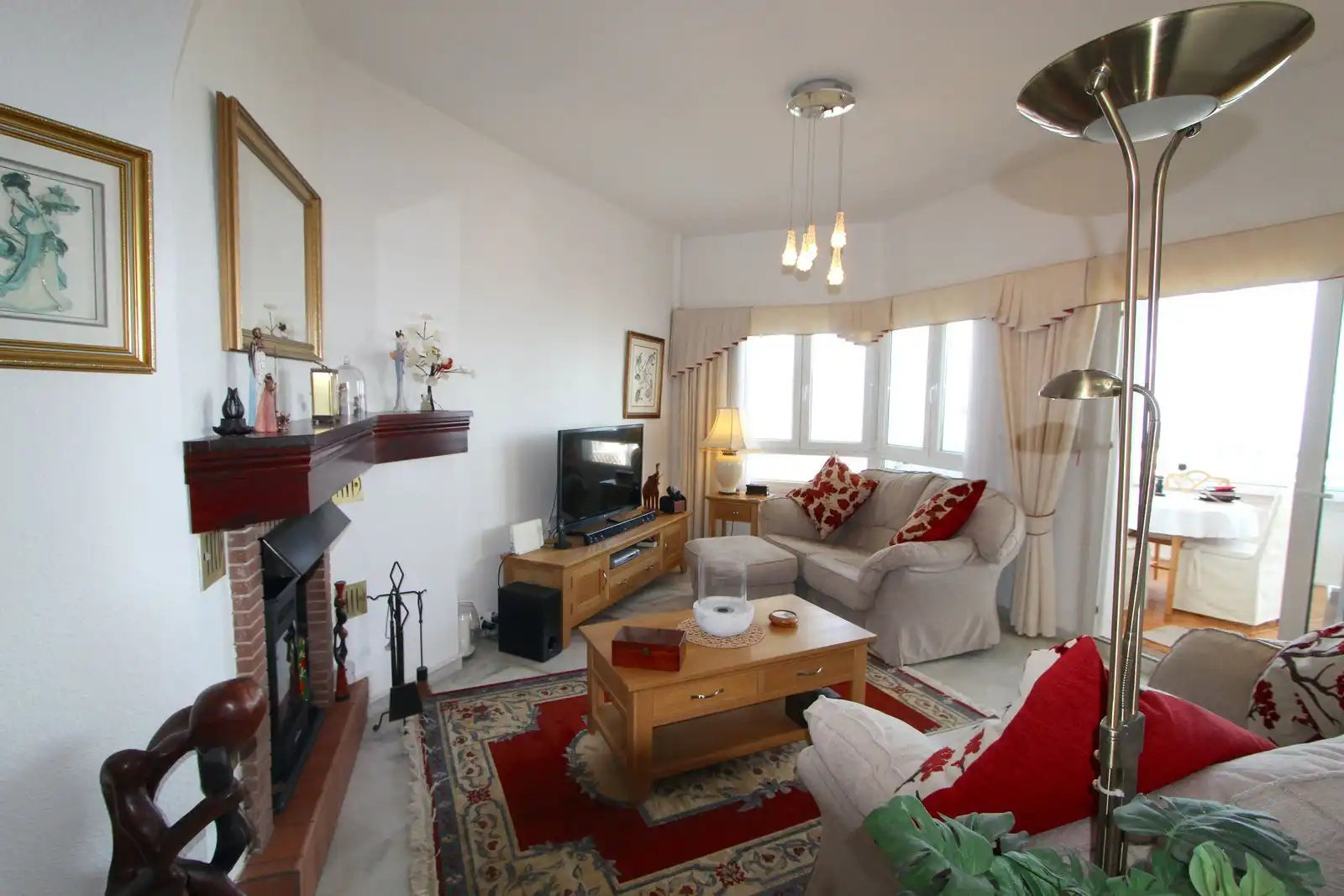 Sala d'estar de Pis en venda en Mijas amb Aire condicionat, Terrassa i Traster