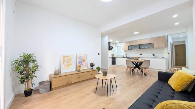 Piso en Venta en Calle Capitan Baltasar Tristany en Pont Nou - Corazón de Jesús