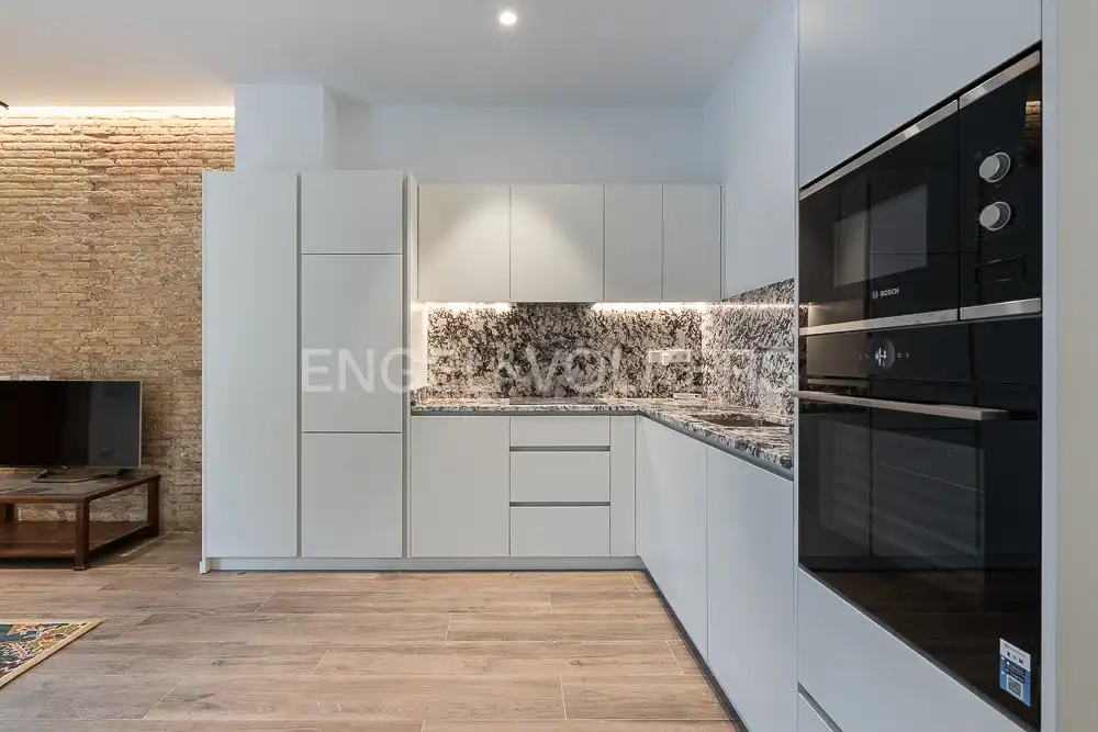 Cuina de Apartament en venda en Valencia amb Aire condicionat, Calefacció i Terrassa