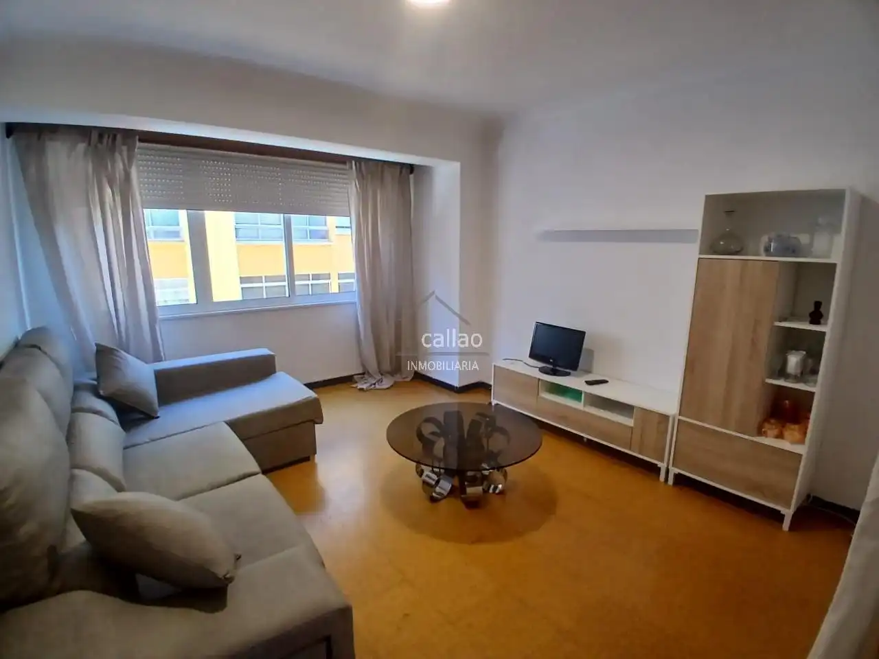 Sala d'estar de Pis de lloguer en Ferrol amb Moblat