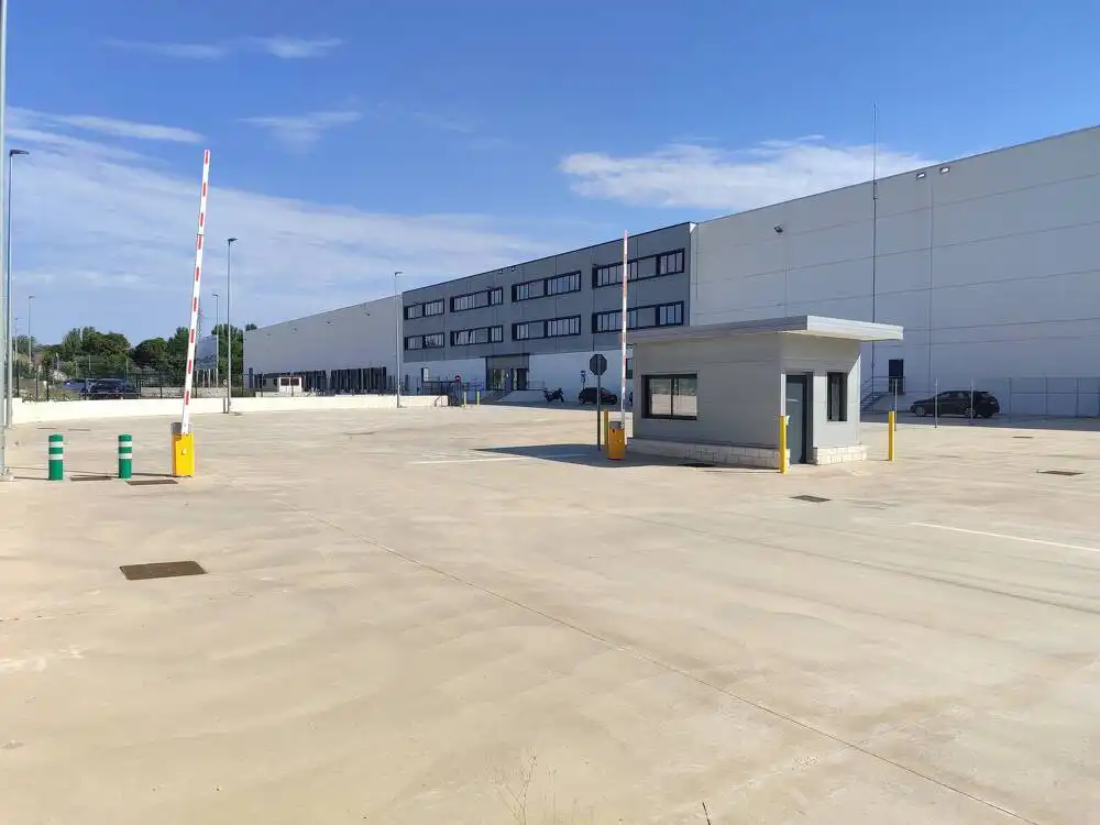 Exterior view of Industrial buildings for rent in Azuqueca de Henares