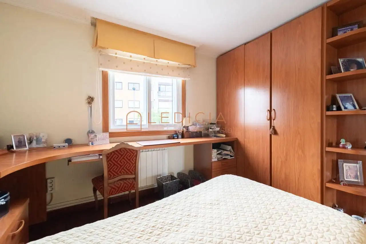Bedroom of Houses for sale in Vigo   with Heating, Terrace and Storage room