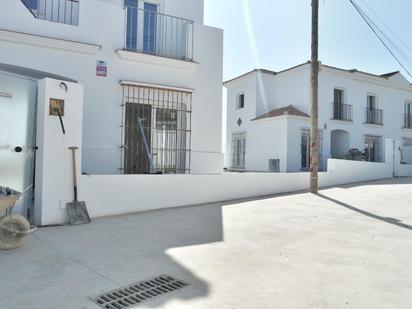 Exterior view of Single-family semi-detached for sale in Sanlúcar de Barrameda  with Heating, Private garden and Terrace