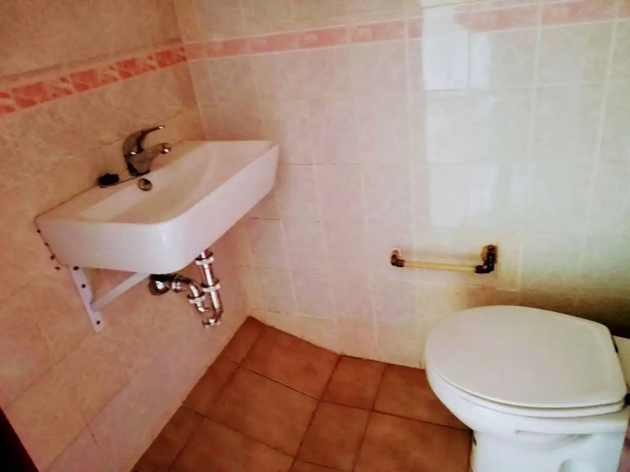 Baño de Local de alquiler en Burgos