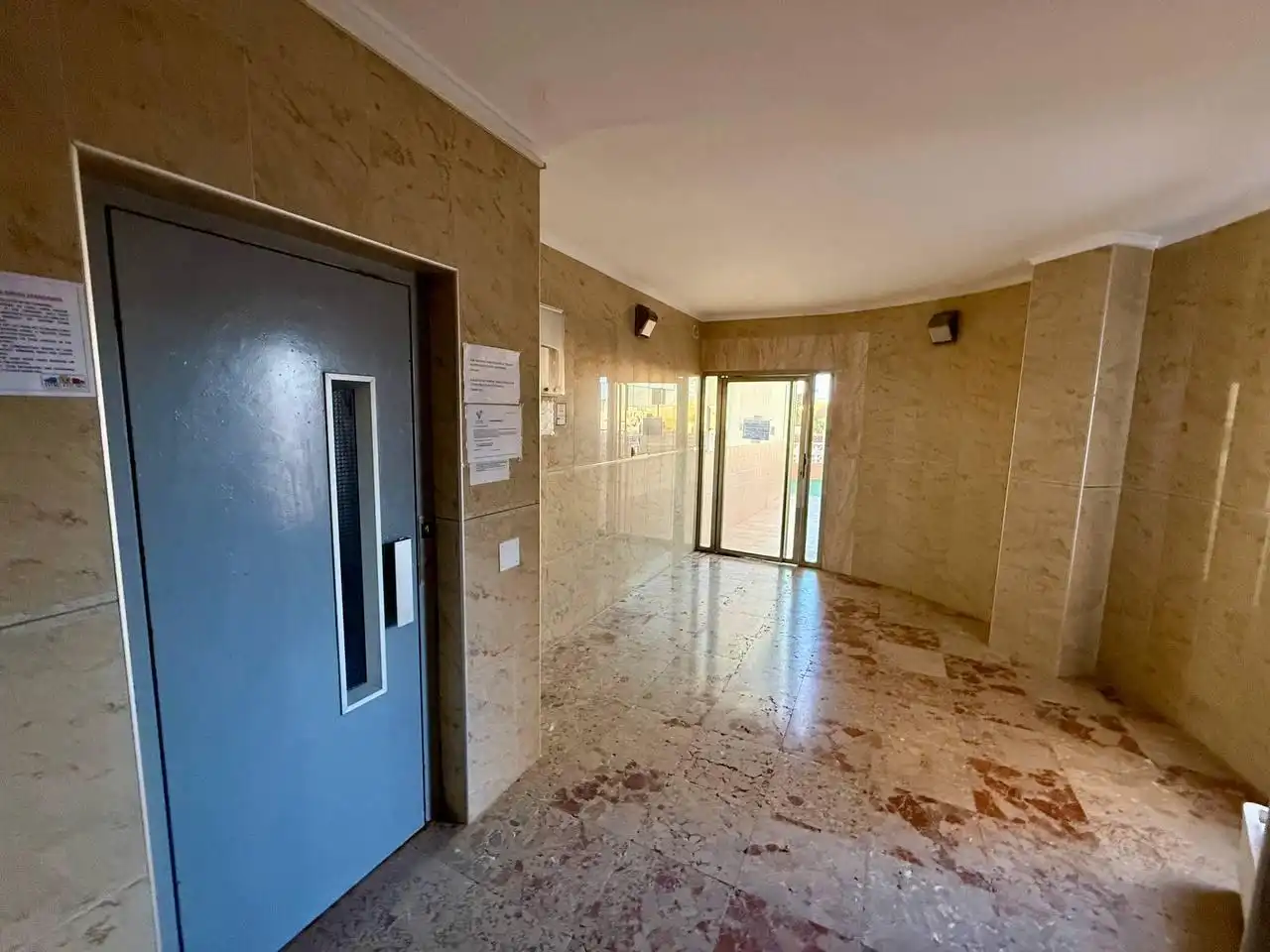 Wohnung zum Verkauf in Torrevieja mit Terrasse