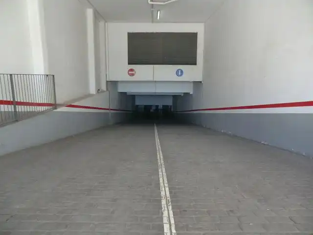Parking de Garaje de alquiler en Paterna