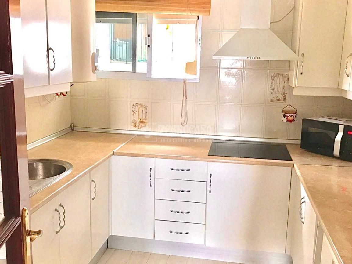Flat for sale in El Plantinar – Avda. La Paz - El Juncal