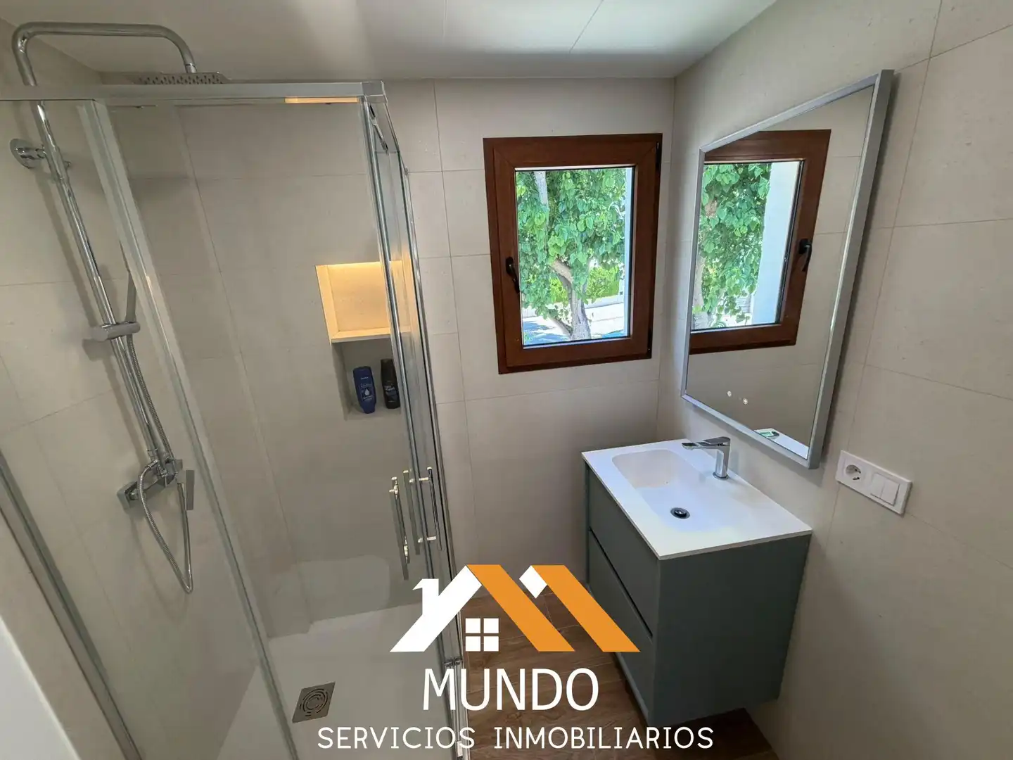 Baño de Casa o chalet de alquiler en Paterna con Aire acondicionado, Terraza y Piscina