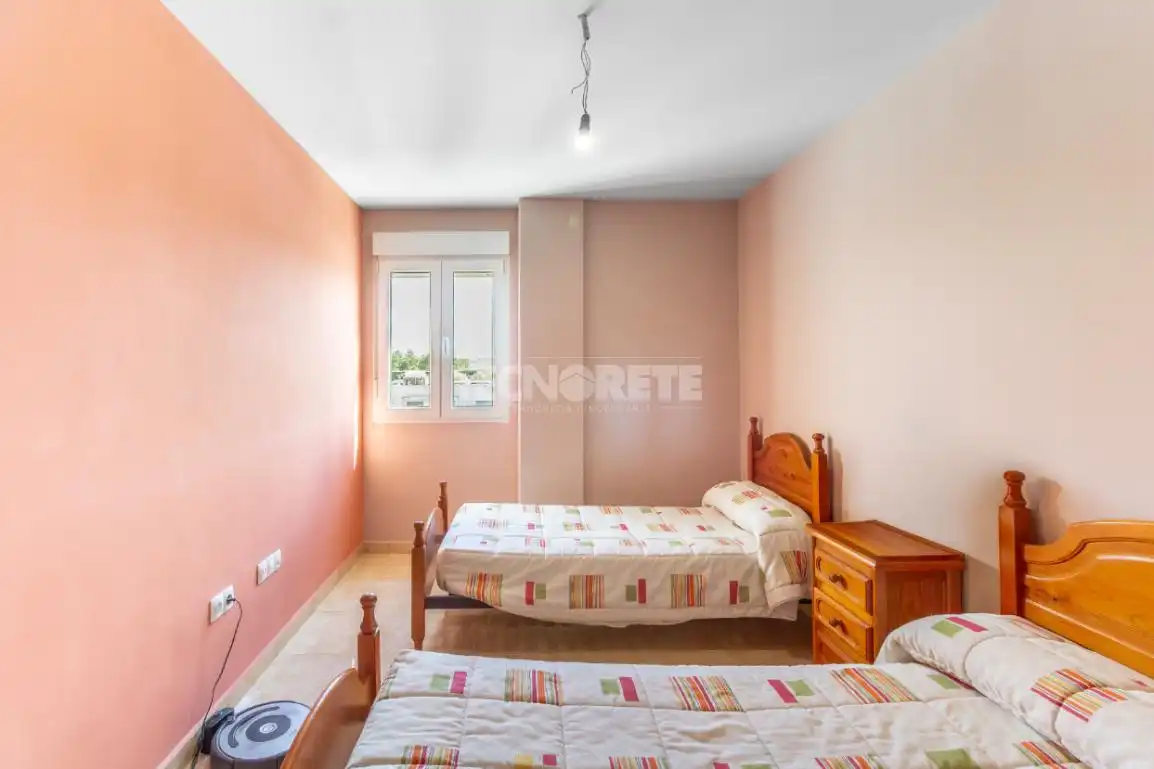 Bedroom of Flat for sale in Toledo  with Heating