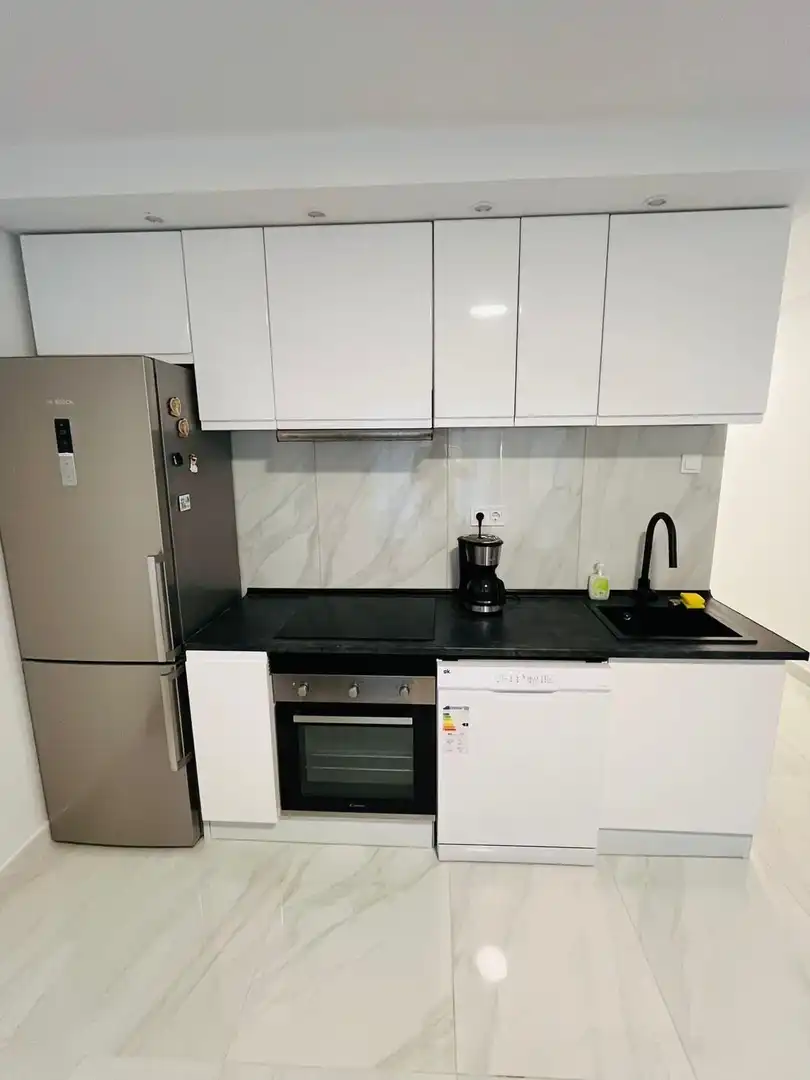 Kitchen of Flat for sale in Fuengirola  with Air Conditioner, Private garden and Terrace