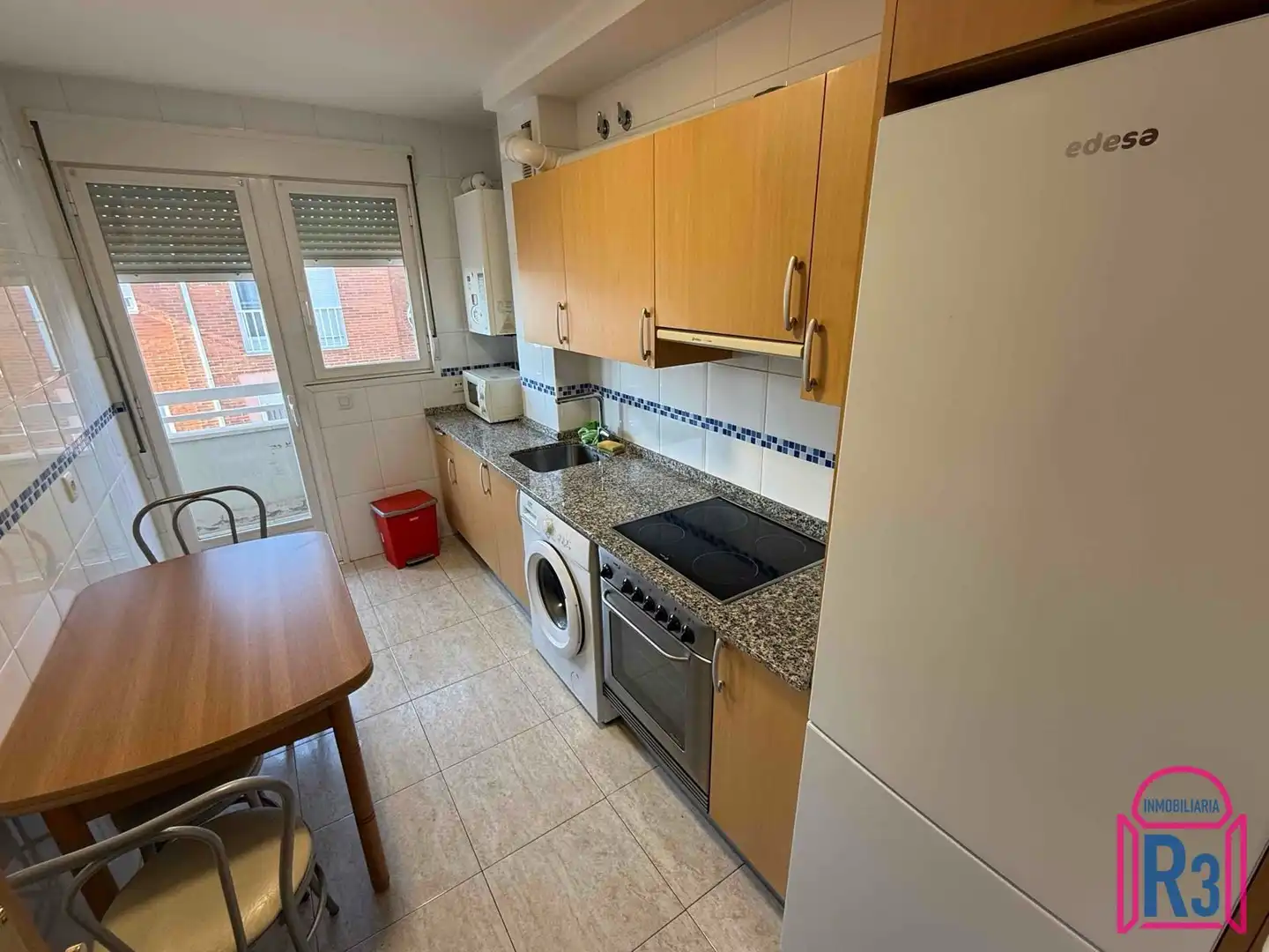 Flat for rent in Santiago Apostol, Trobajo del Camino