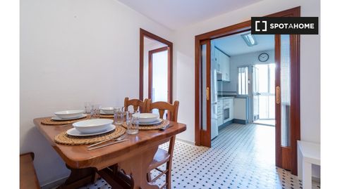 Foto 4 de Piso de alquiler en Pacífico, Madrid Capital