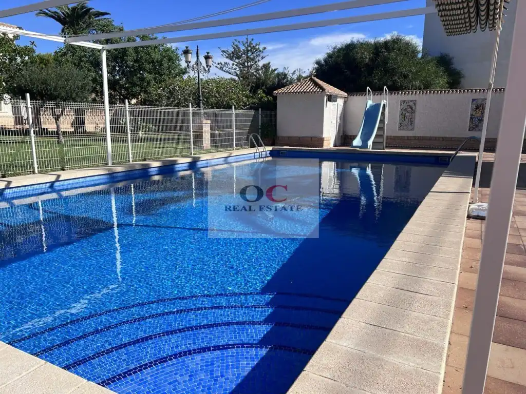 Villa mit Pool zum Verkauf in N/A