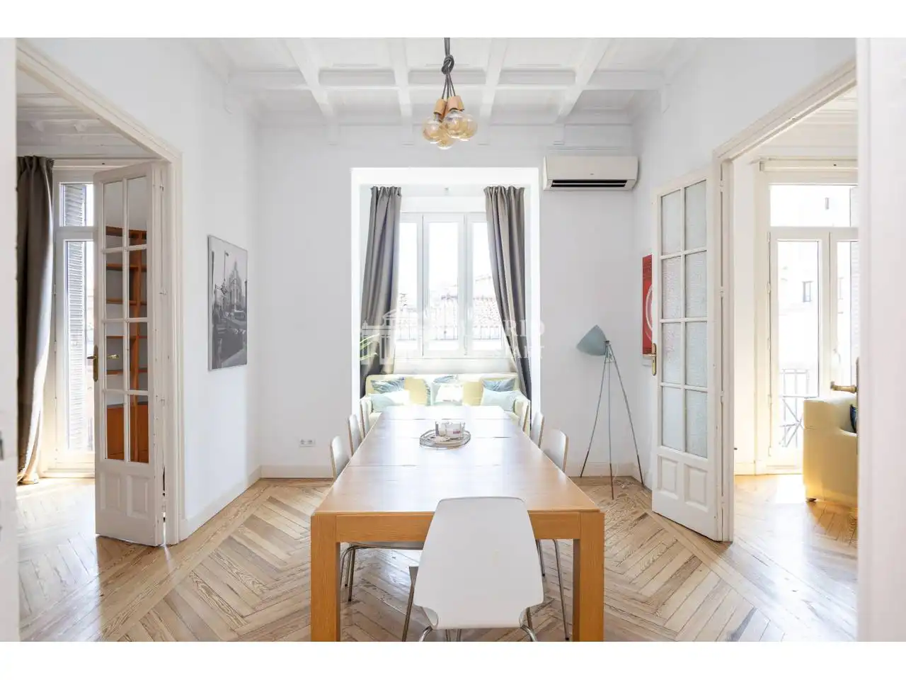 Dining room of Flat for rent in Madrid  with Air Conditioner, Heating and Parquet flooring
