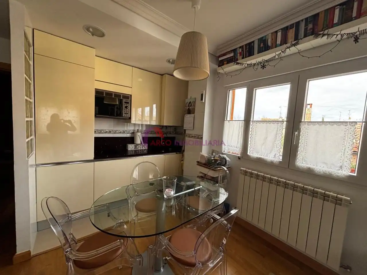 Küche von Wohnung zum Verkauf in Burgos mit Heizung, Abstellraum und Möbliert