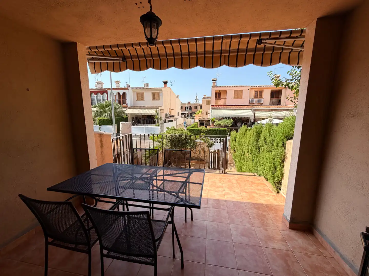 Terrassa de Casa adosada de lloguer en Benicasim / Benicàssim amb Jardí privat, Terrassa i Traster