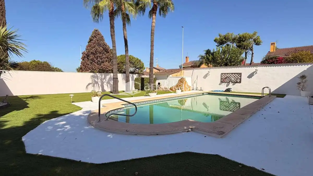 Chalet con piscina en venta en San Antonio de Benagéber, imagen 11