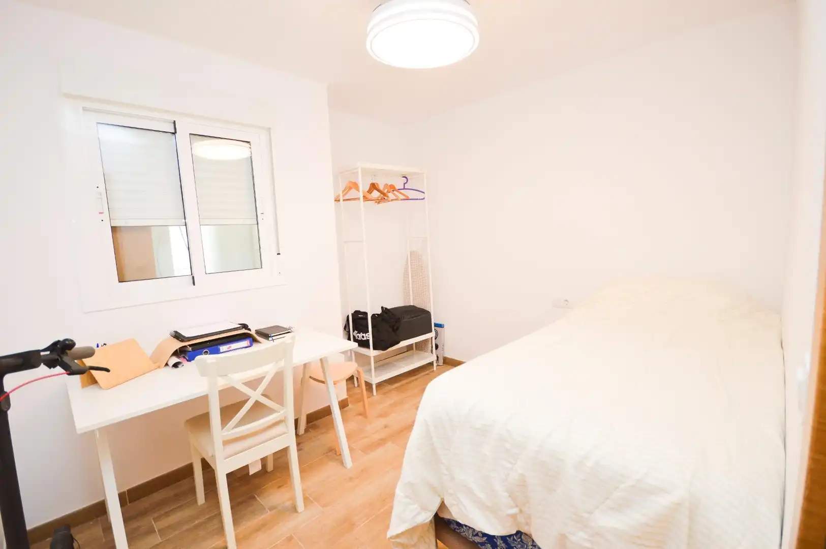 Habitación de Piso en venta en Almería con Aire acondicionado y Calefacción