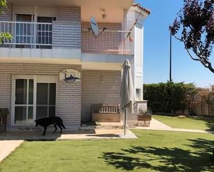 Exterior view of Single-family semi-detached for sale in  Zaragoza Capital  with Air Conditioner and Terrace