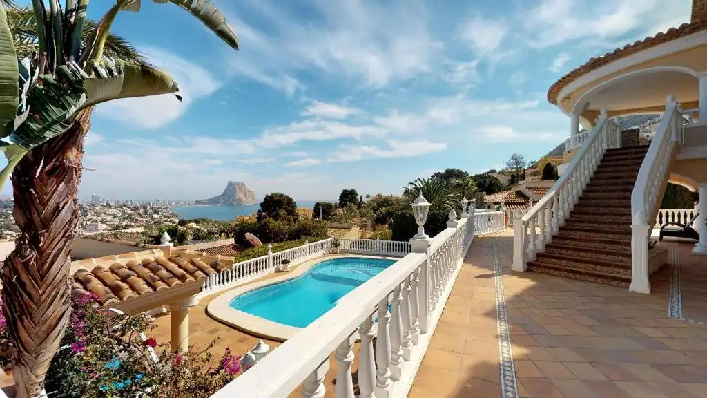 Exterior view of Houses for sale in Calpe / Calp